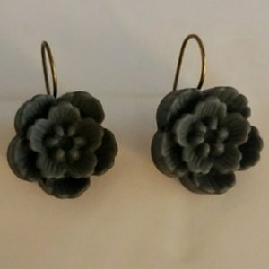 Handmade Dark Grey Resin Flower Earrings